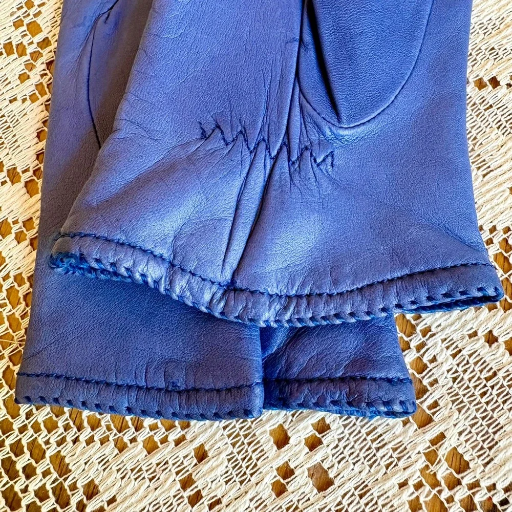 Vintage Grandoe Periwinkle Blue Soft Leather Dress Gloves M Acrylic Knit Lined